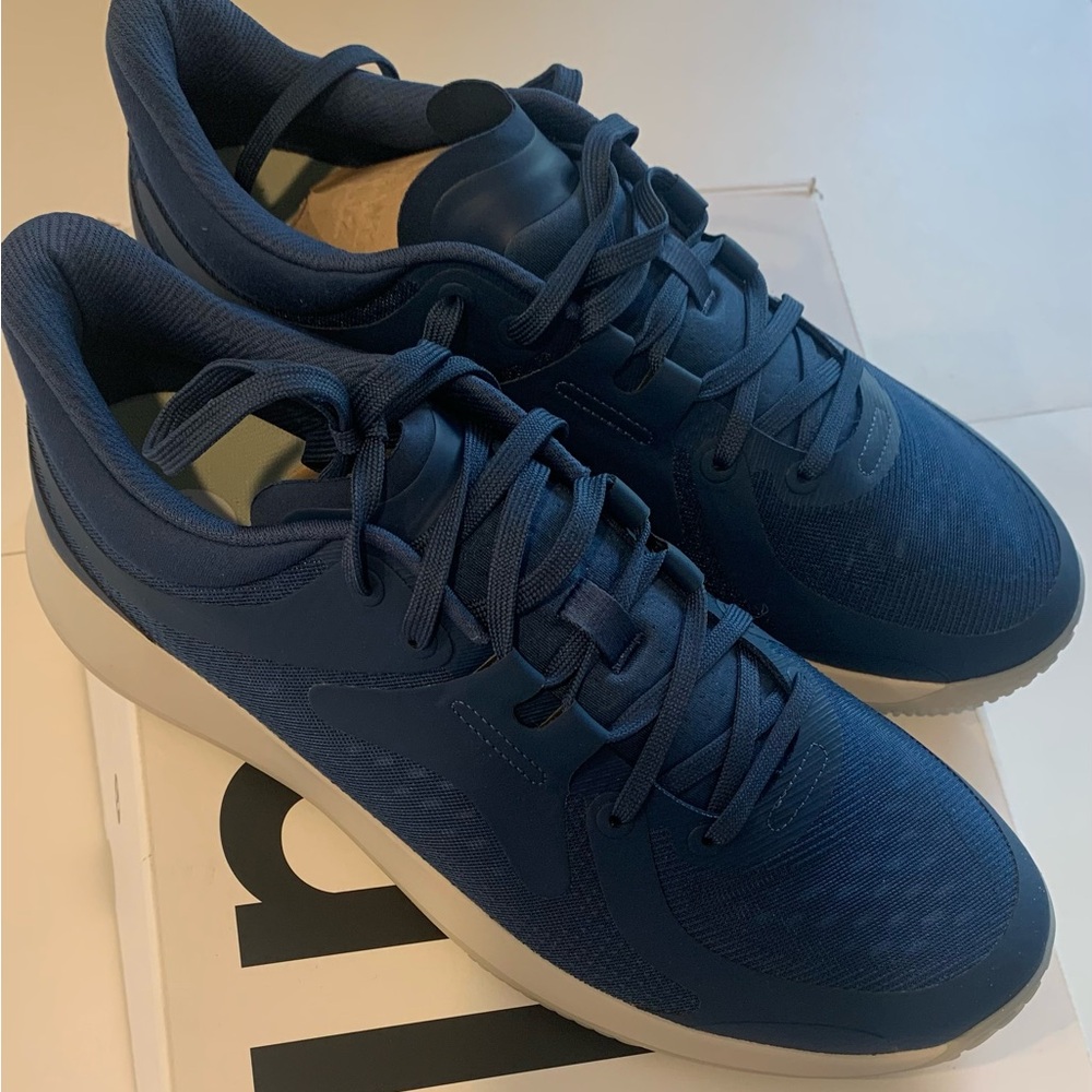 Lululemon Strongfeel Training Tennis Shoe